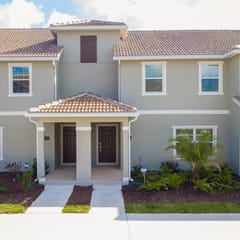 Gorgeous 4 Bedroom w Pool Close to Disney 4836